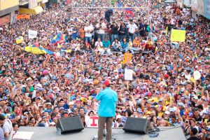 Henrique Capriles iniciará este martes campaña presidencial