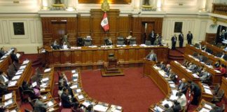 parlamentarios peruanos