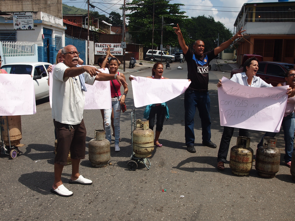 Unas 150 familias protestaron por falta de gas en la parroquia Candelaria de Valencia