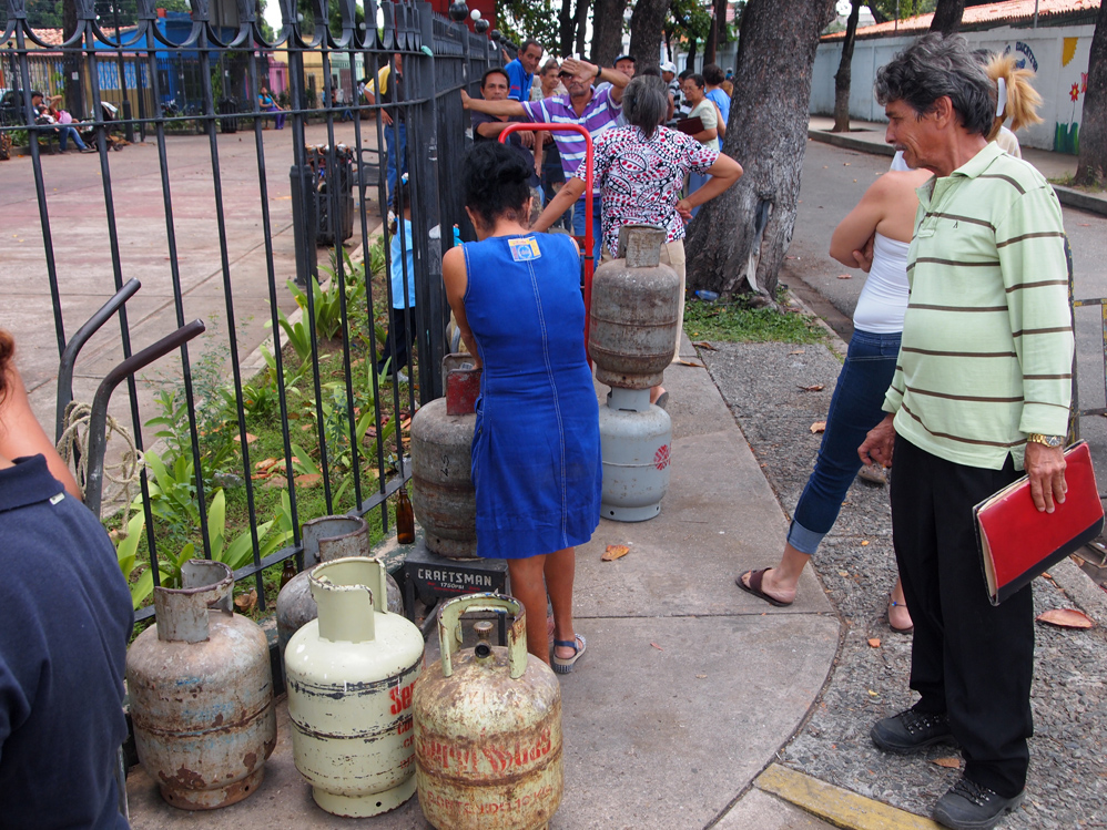 Unas 150 familias protestaron por falta de gas en la parroquia Candelaria de Valencia