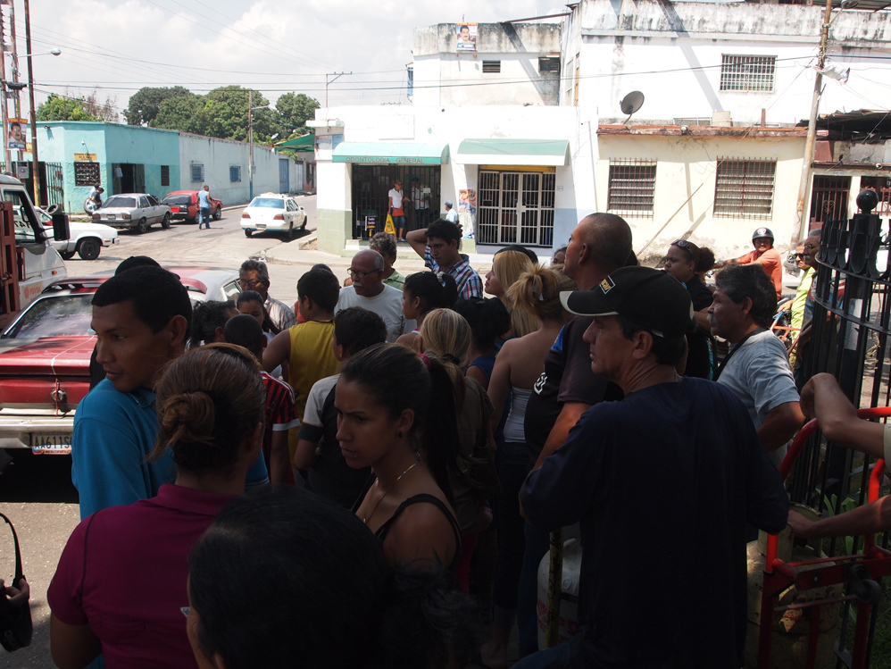 Unas 150 familias protestaron por falta de gas en la parroquia Candelaria de Valencia