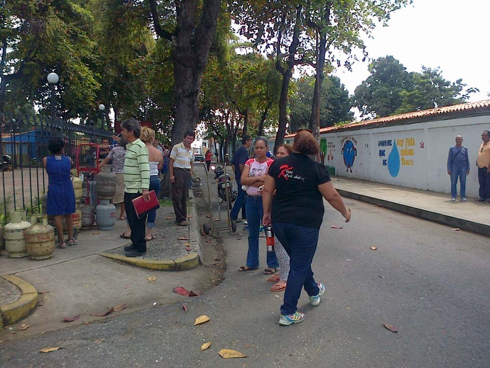 Unas 150 familias protestaron por falta de gas en la parroquia Candelaria de Valencia