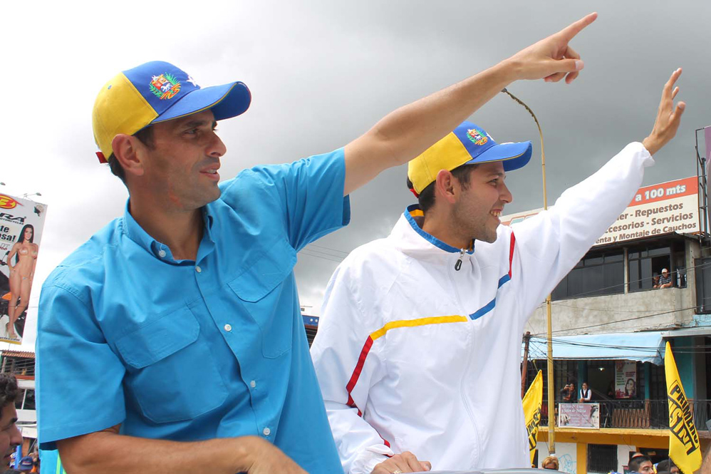 Capriles desde Mérida pidió “expresar su inconformidad en las urnas electorales el 8D”