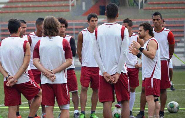 Carabobo FC recibió la visita del alcalde Lacava