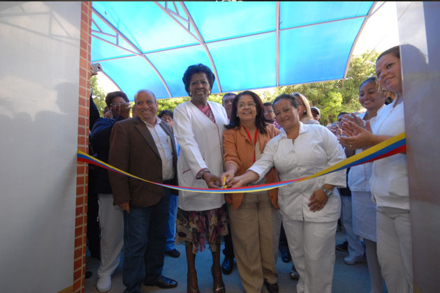 Maternidad "Comandante Supremo Hugo Chávez" recibió bendición religiosa