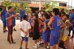 Trotamundos compartió cancha