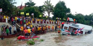 13 muertos en accidente acuático en Tailandia