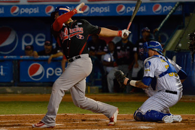 Tiburones y Navegantes del Magallanes