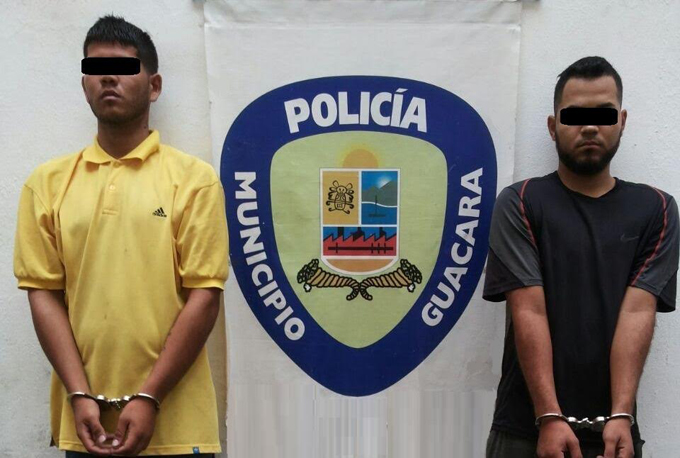 dos ladrones de autobuses en Guacara 