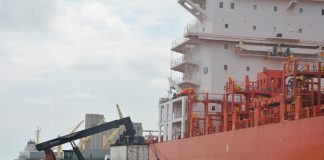 Puerto contenedores