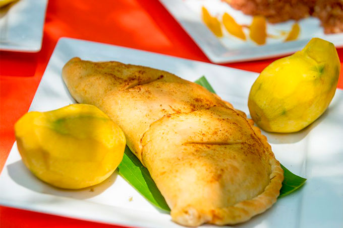 empanadas de mango