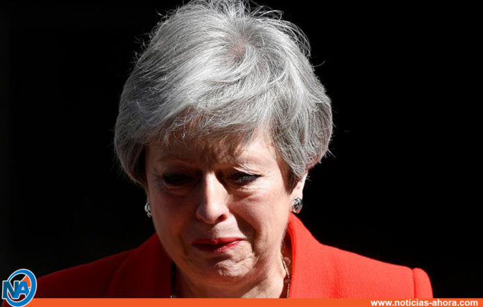 Theresa May anunció su dimisión
