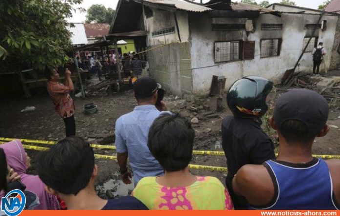 Indonesia incendio almacén fósforos