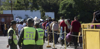 Colombianos carnet fronterizo