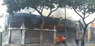 incendio local comercial Caracas