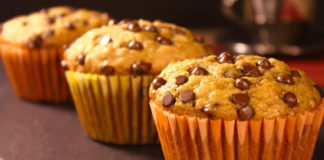 muffins de cambur y chocolate - Noticias Ahora