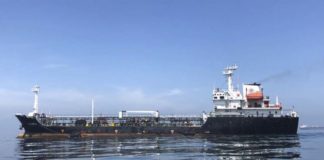 bloqueó buques petroleros - noticias ahora