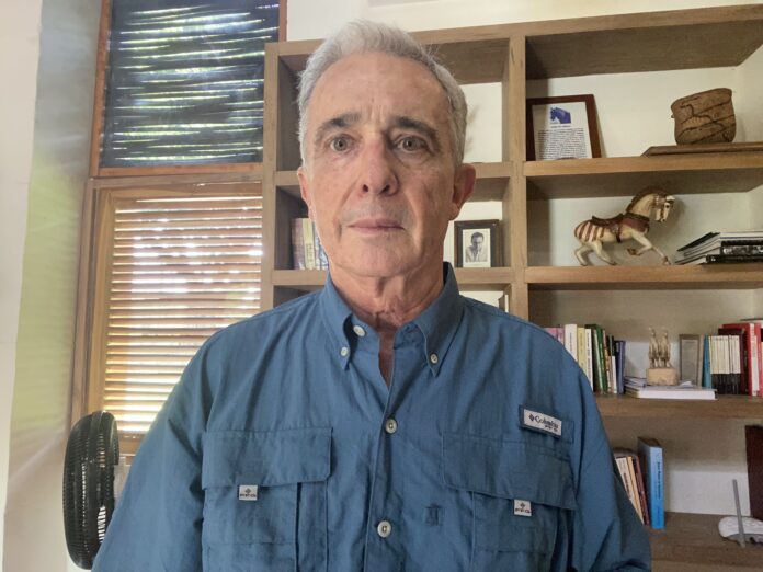 Álvaro Uribe preso - noticias ahora