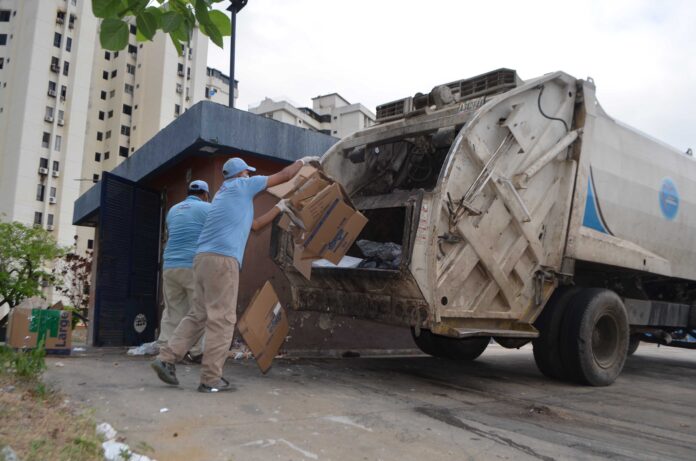 Toneladas de desechos Naguanagua - noticias ahora