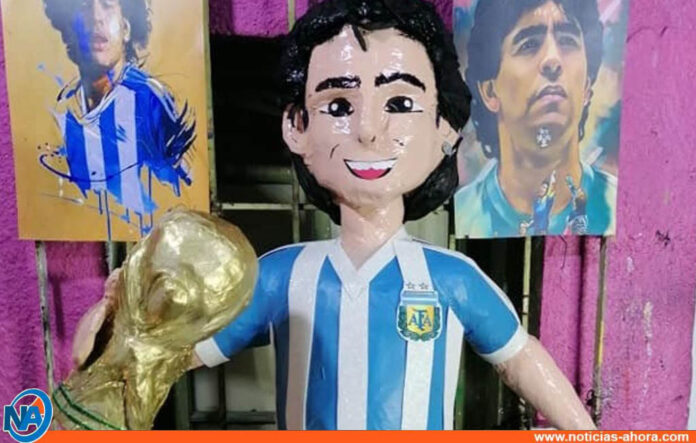 Piñata de Maradona - NA