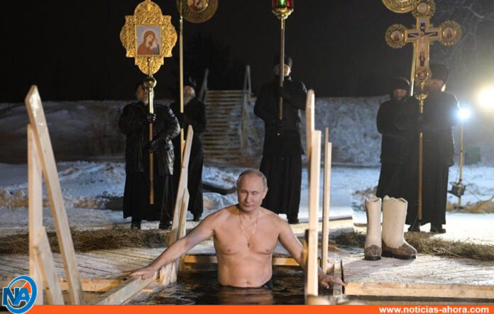 Putin celebra el Bautismo de Cristo - NA