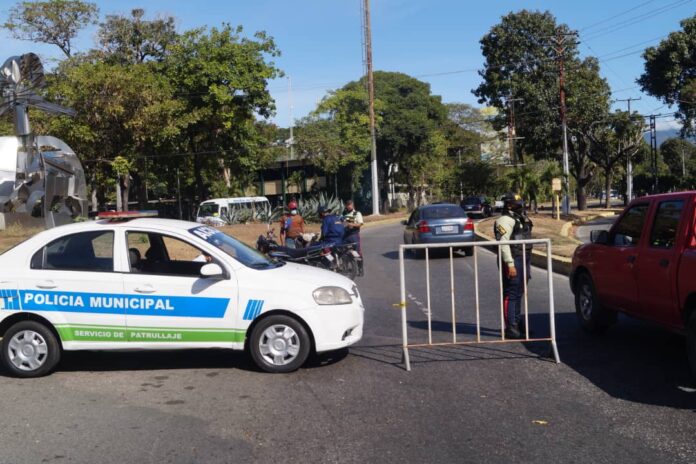 Policía de Naguanagua desplegada por el municipio