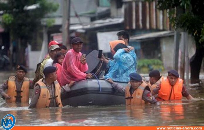 Inundaciones en Indonesia - Noticias Ahora