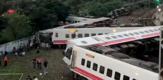 Tren descarrilado en Taiwán - Noticias Ahora