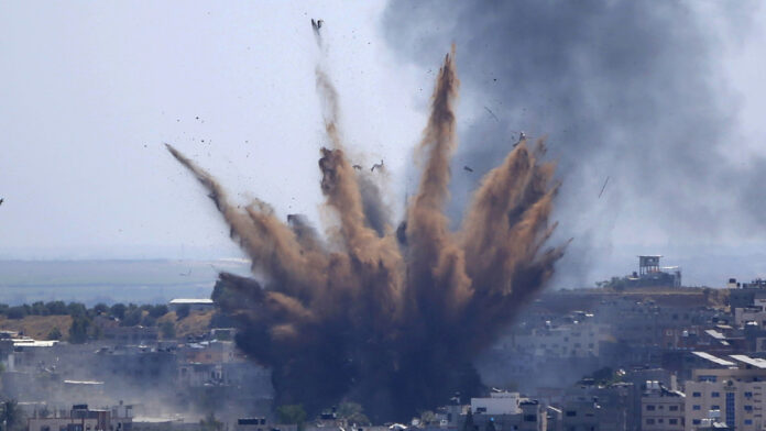Israel destruye edificio de MT en Gaza
