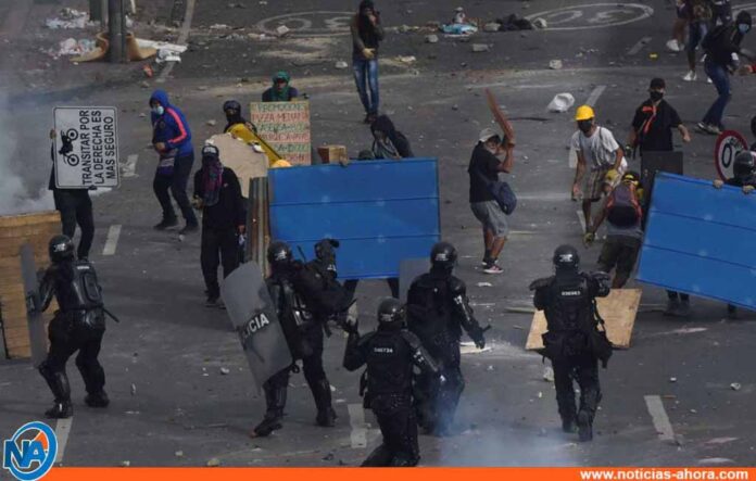 Grupos sociales denuncian represión en Colombia - NA