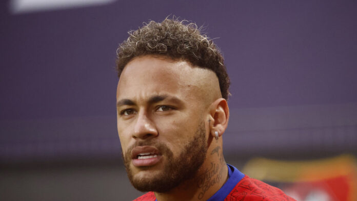 Neymar responde a Nike