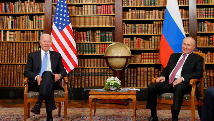 Primer encuentro entre Putin y Biden