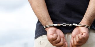 Arrestado por usurpación de identidad