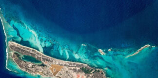 Barco en las Islas Turcas - Noticias Ahora