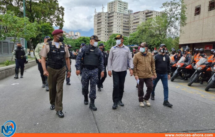 Desplegados operativos de seguridad en Caracas - NA