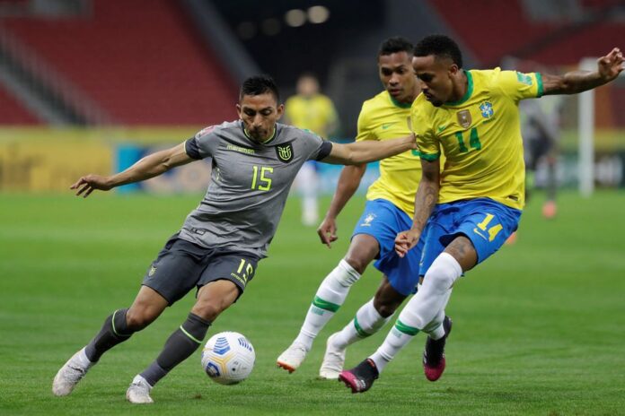 Brasil gana 2-0 a Ecuador en eliminatoria