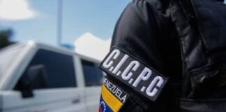 le cortaron los dedos a una estudiante