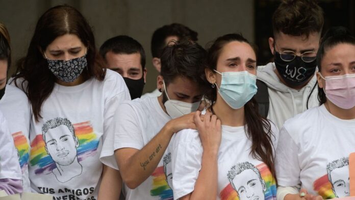 Asesinan joven homosexual en La Coruña