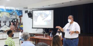 Conferencia sobre criptoeconomía en Naguanagua