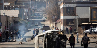 Protestas violentas en Sudáfrica - Noticias Ahora