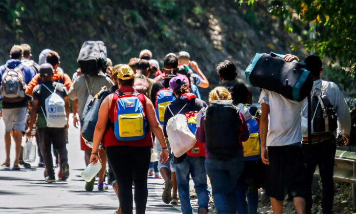 Rescatan a 30 migrantes venezolanos