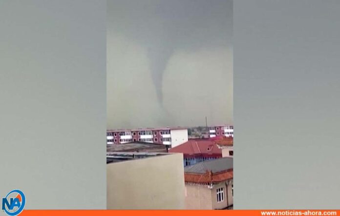 Tornado en el norte China - NA
