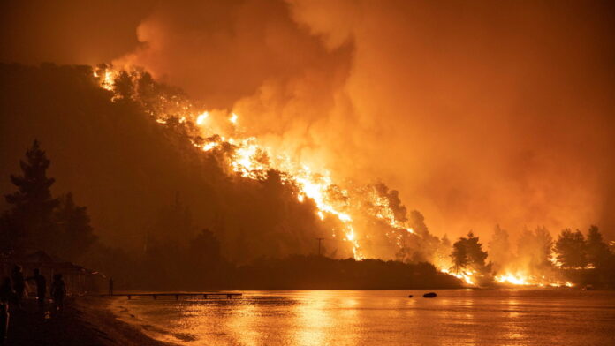 Incendios forestales en Isla de Evia