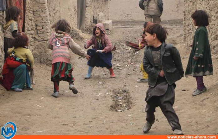 Asistencia humanitaria infantil en Afganistán - Noticias Ahora