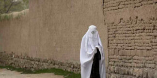 Talibanes asesinan a una mujer en Afganistán