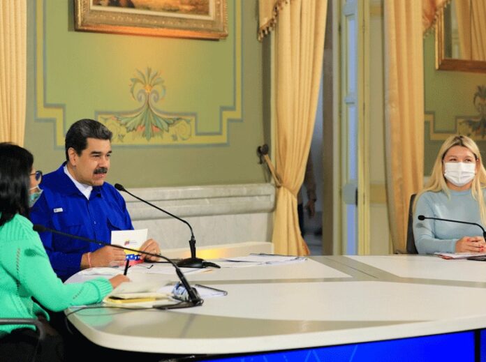 Maduro confirma fase final del diálogo