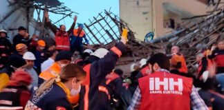 Derrumbe de edificio en Turquía - Noticias Ahora