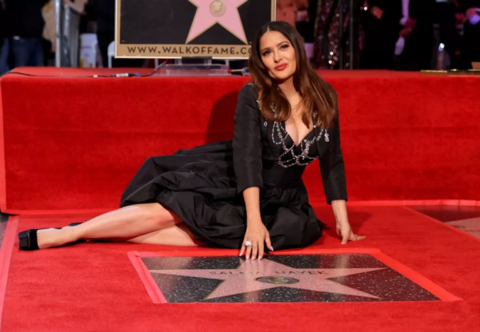 Salma Hayek tiene su estrella en Hollywood