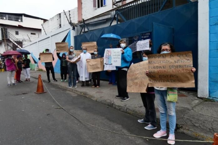 Habitantes de La Vega protestan - NA