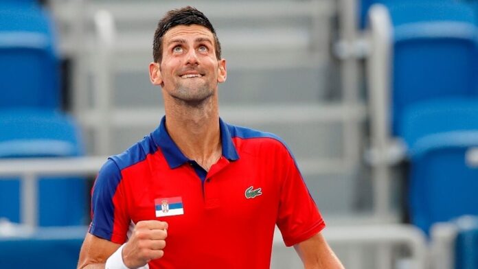 Un tribunal de Australia dio la orden este lunes de liberar al tenista Novak Djokovic, quien se encontraba retenido desde el jueves pasado en un hotel de la ciudad de Melbourne tras la revocación de su visa por no estar vacunado contra la covid-19.